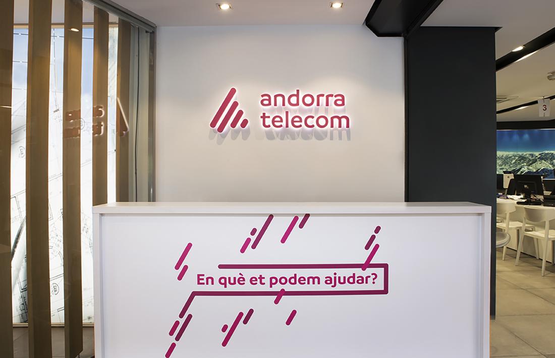 Entrada de l'oficina comercial d'Andorra Telecom.