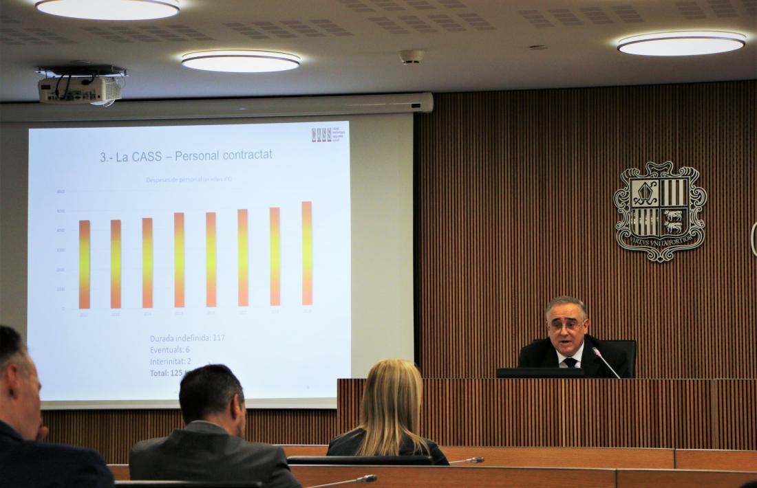 Albert Font en un moment de la compareixença davant la comissió legislativa de Finances i Pressupost i la de Sanitat.