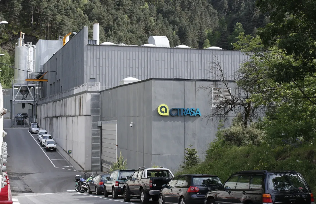 El Centre de Tractament de Residus ha intensificat la feina durant la crisi de la Covid-19.