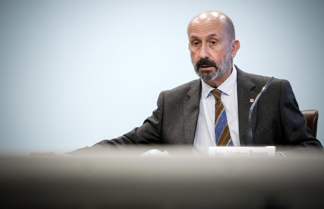 El ministre de Salut, Joan Martínez Benazet, en la roda de premsa d'aquesta tarda.