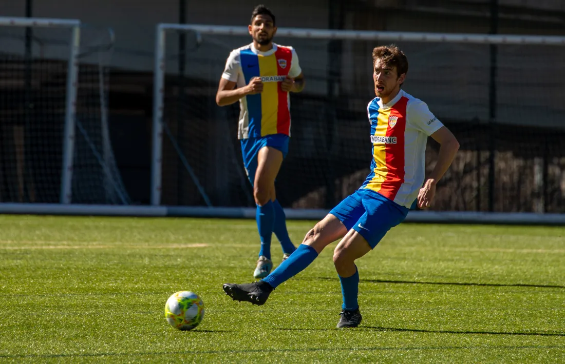 El migcampista català de l'FC Andorra, Rai Marchán.