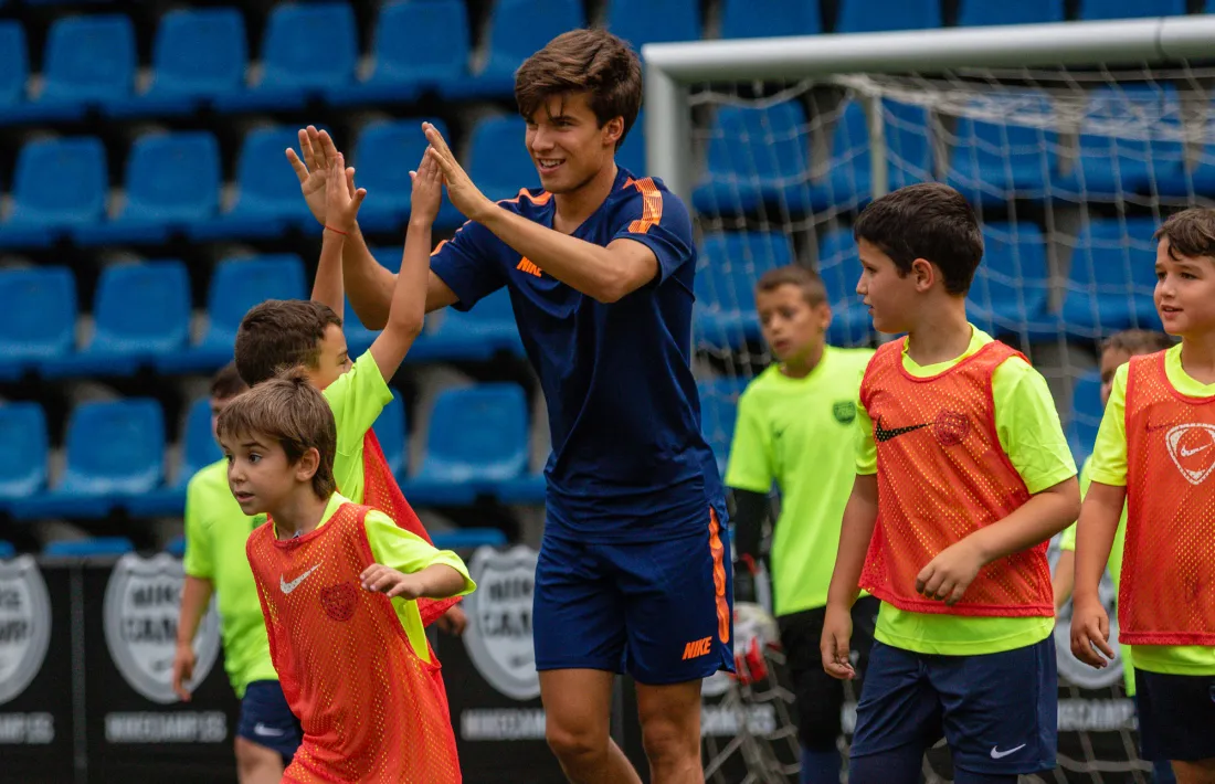 El jove jugador del Barça, Riqui Puig, al Nike Camp d'Andorra.