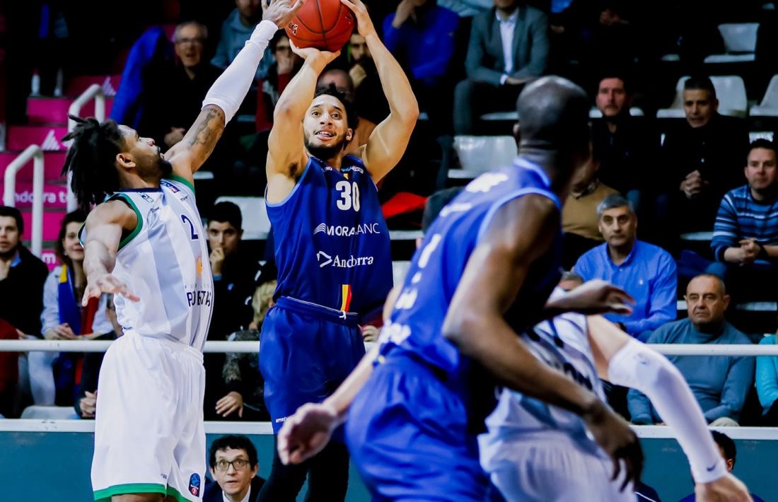 Jeremy Senglin, en un partit contra el Joventut Badalona a l'EuroCup.