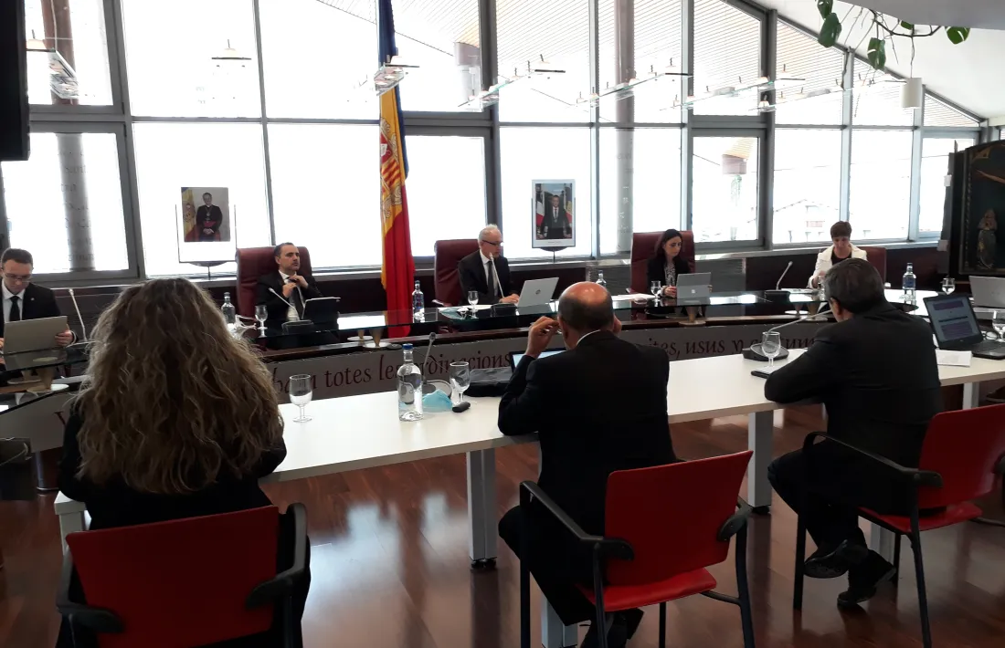 Un instant d'una sessió de consell de comú de Canillo anterior.