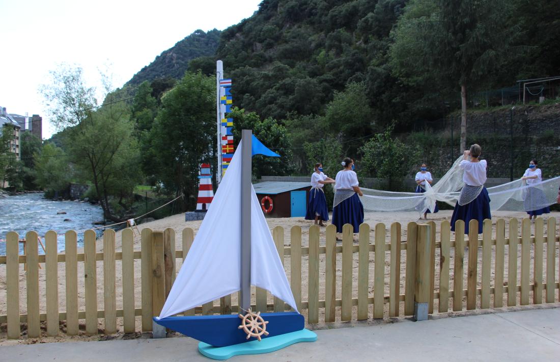 Un instant de la inauguració de la Cala laurediana.