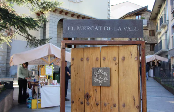 151121_mercat-centre-historic-andorra-ana_2227587511_62491043_1332x886