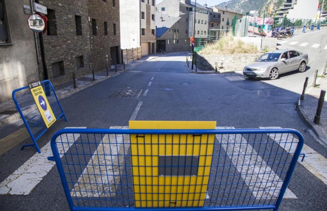 La circulació pel carrer ja s'ha modificat avui.