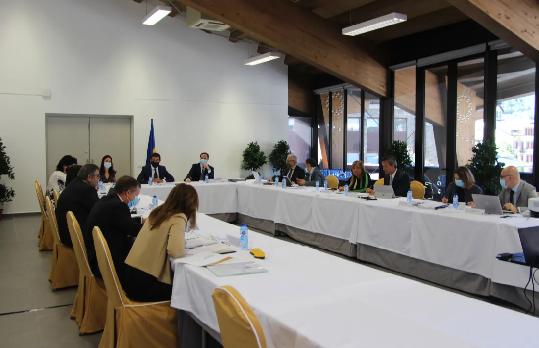 Un moment de la reunió de cònsols que ahir va tenir lloc a la sala la Buna d’Ordino.