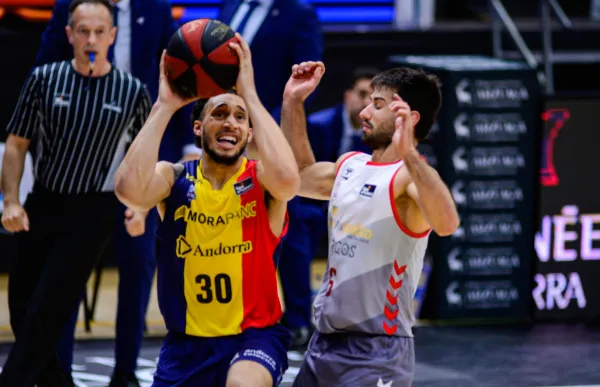 p._21_jeremy_senglin_central