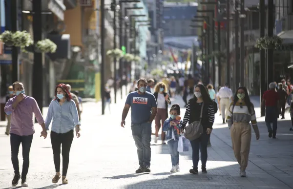 p._03_mascareta_-_facundo_santana