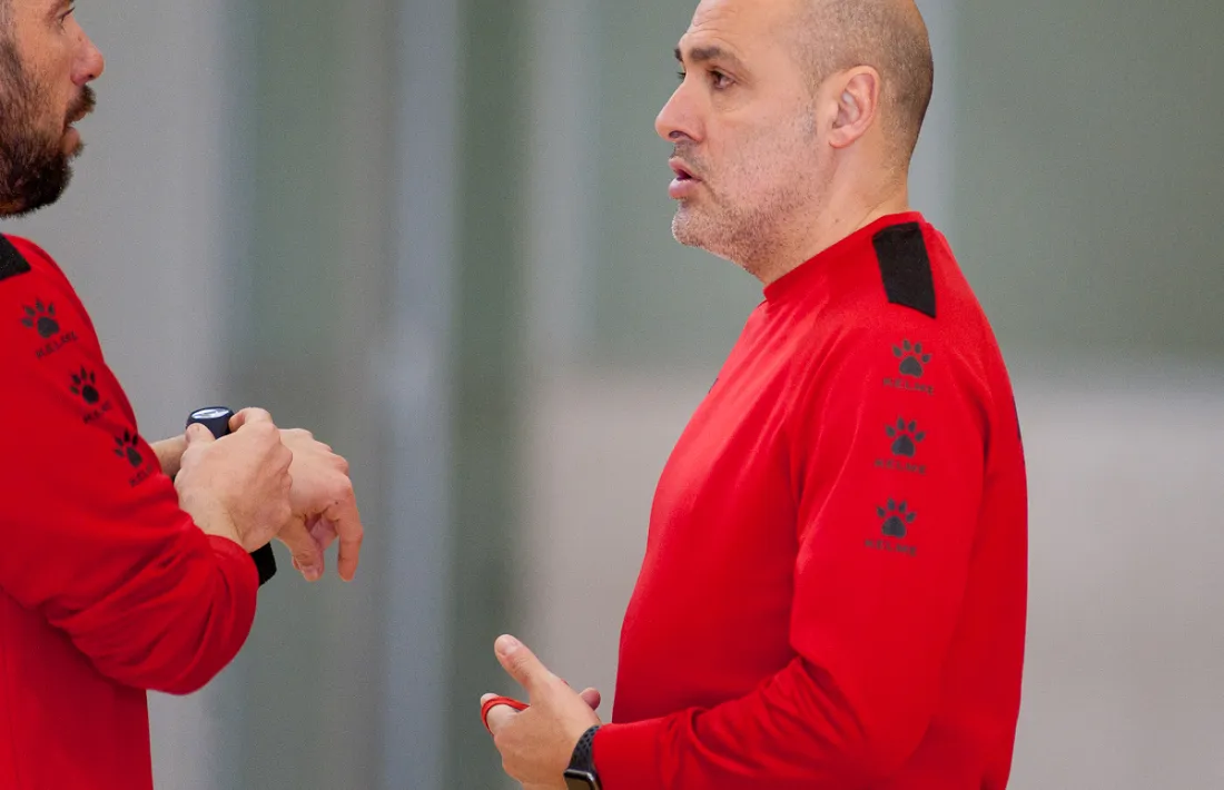  Javi Rodríguez, tècnic de l’Industrias.