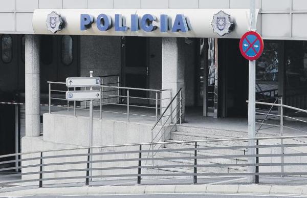 p._9.2_policia_-_foto_arxiu_0_0