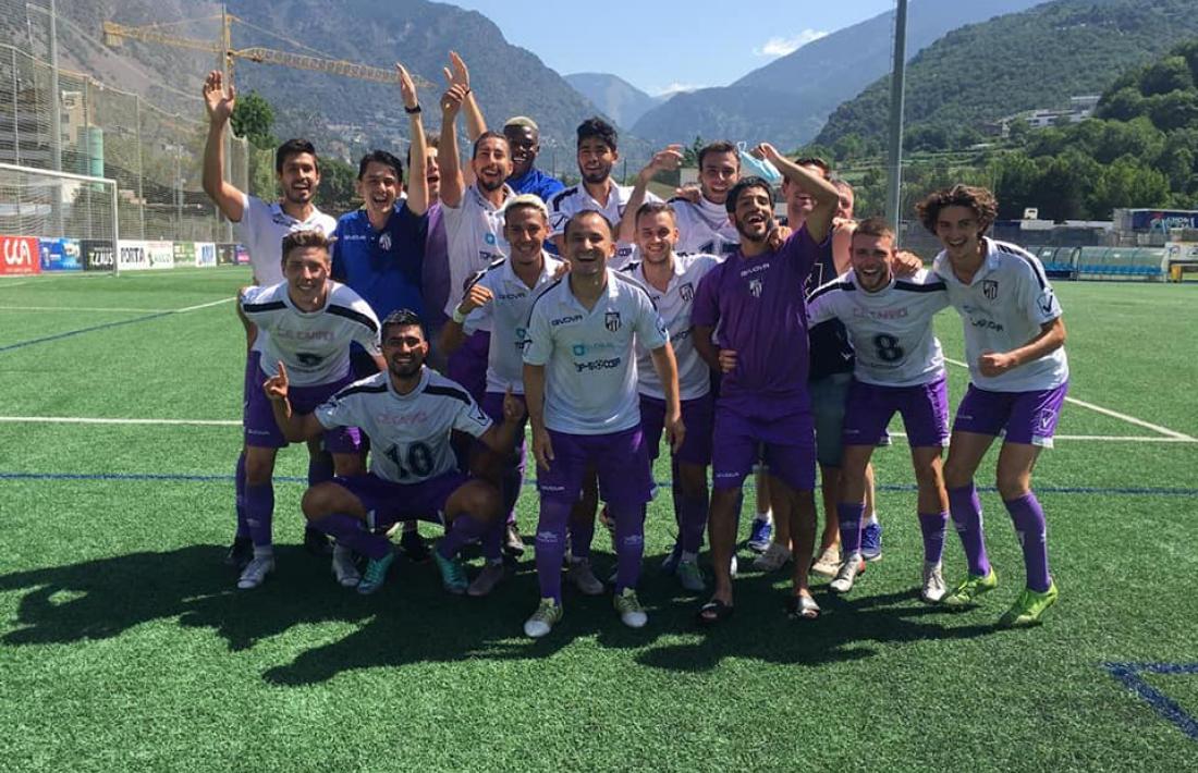 El CE Carroi va celebrar dissabte la seva continuïtat a la primera divisió de la lliga nacional de futbol en vèncer La Massana.
