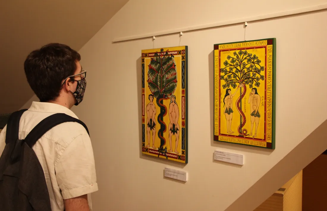 Dues de les 30 obres de l’exposició.