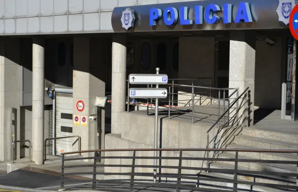 151514_edifici-policia-arxiu_2337976313_67120116_1500x997