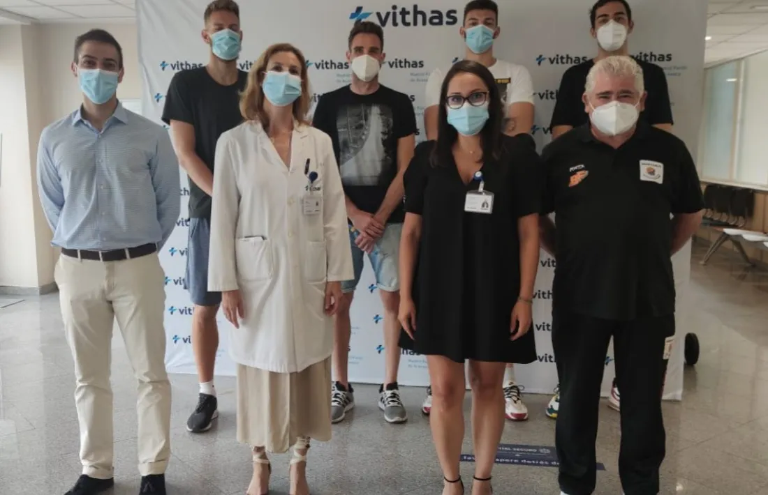 El Montakit Fuenlabrada, en aquesta imatge alguns dels que van fer-se les proves PCR, va confirmar ahir cinc positius.