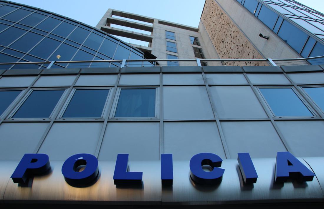 L'edifici de la policia.