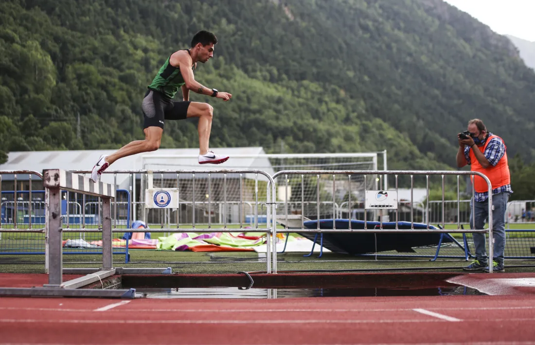  Nahuel Carabaña va competir amb victòria a la prova dels 3.000 obstacles.