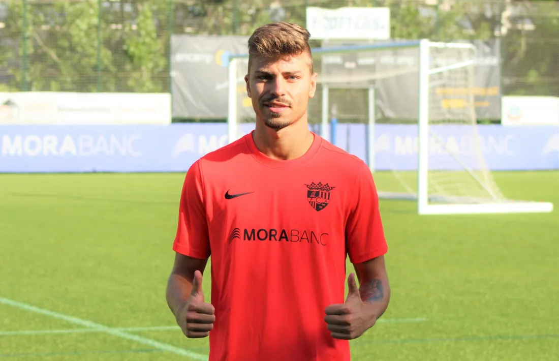 Iñaki León, un defensa central a prova a l'FC Andorra.