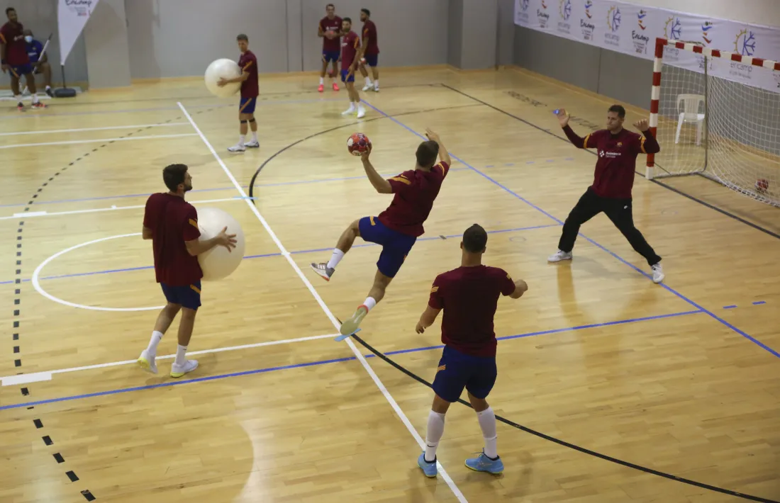  El Barça d’handbol romandrà fins dissabte a Encamp realitzant els entrenaments.