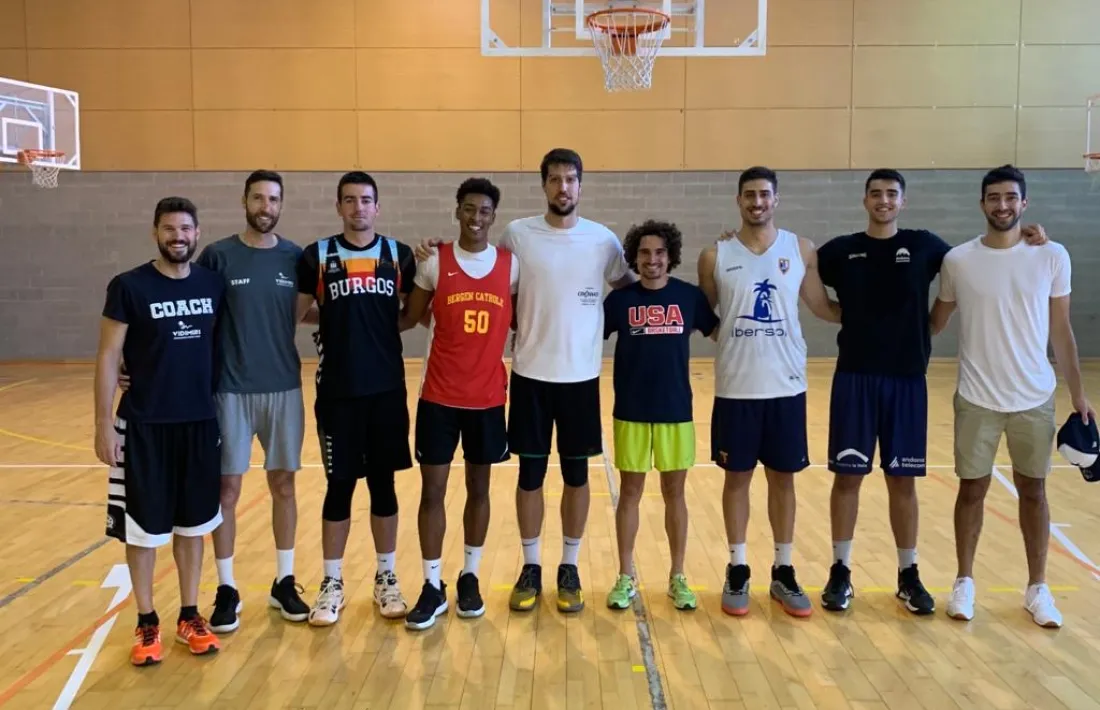  L’exjugador Sergi Vidal, de l’agència MVM Sports Group, al seu Summer Camp.