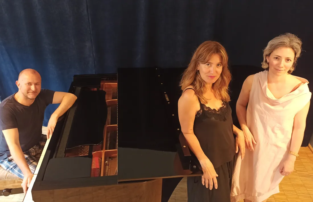 El pianista Milen Panayotov i les sopranos líriques Eva Sauret i Eva Bertrand.