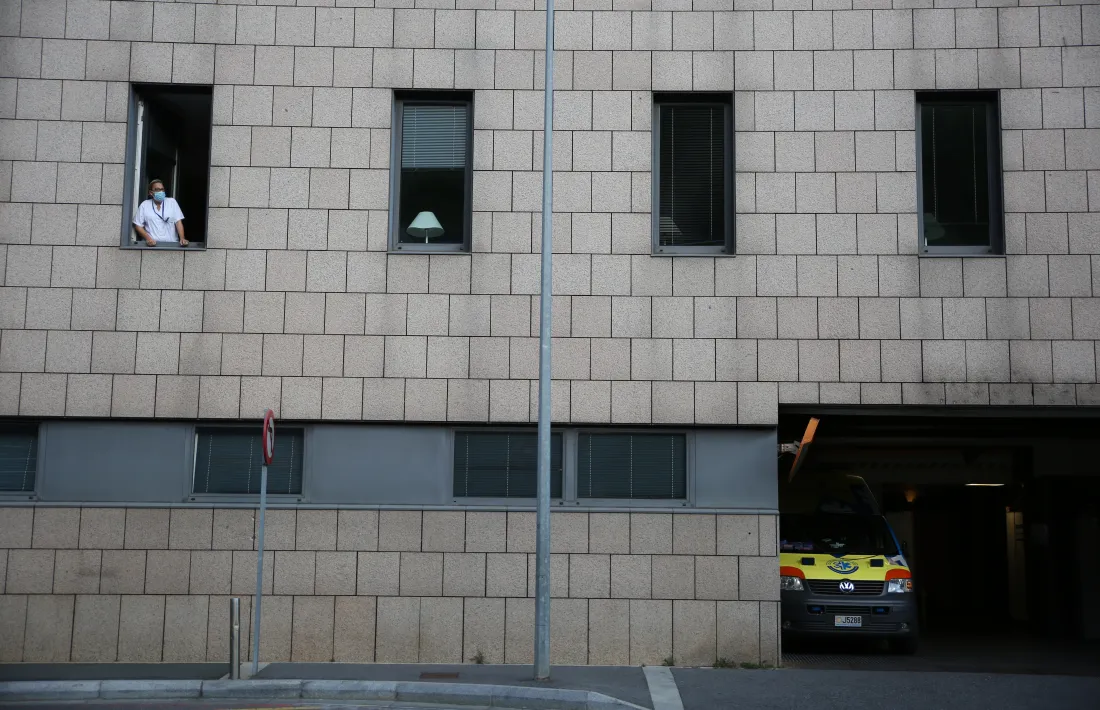 Dels tres malalts ingressats a l’hospital Nostra Senyora de Meritxell, un ha passat a l’UCI, segons va informar ahir l’executiu.