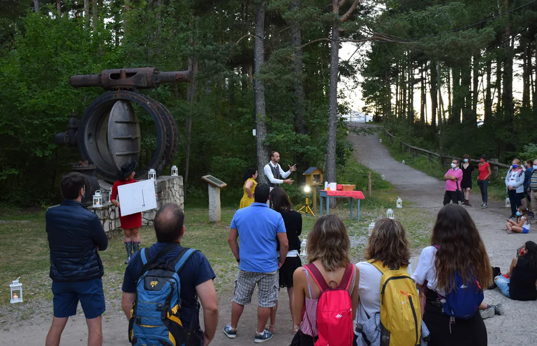Un moment la visita teatralitzada d'aquest dimarts a la nit al camí hidroelèctric.