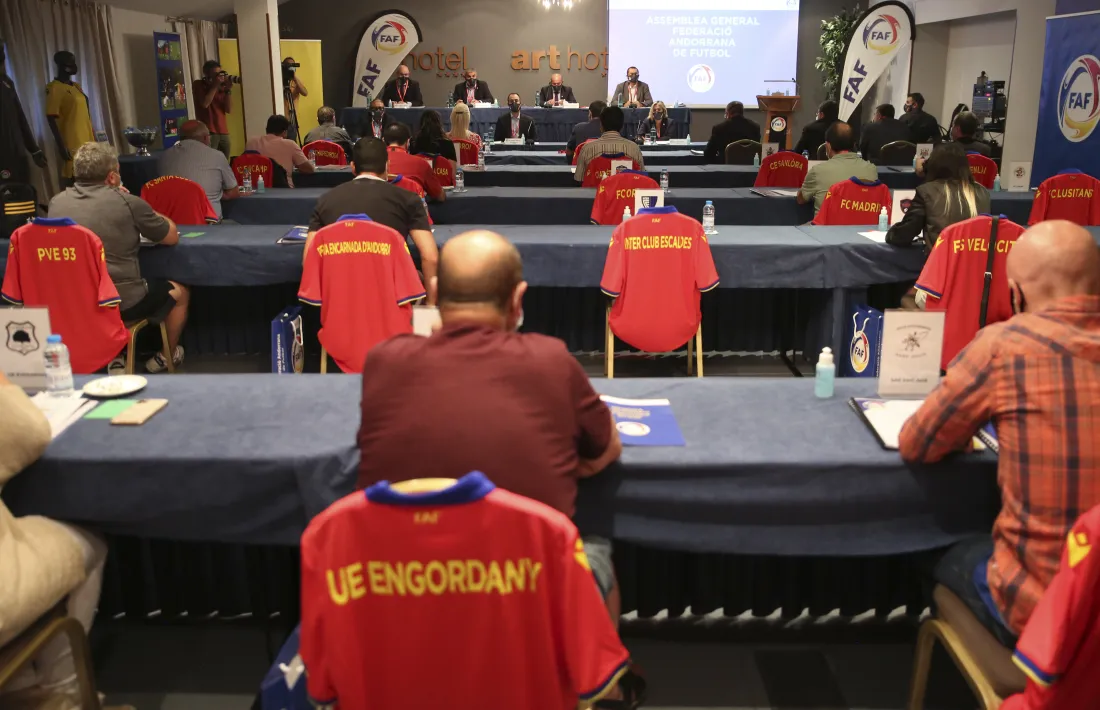 Un moment de l’assemblea, celebrada ahir al vespre en un hotel de la capital. 
