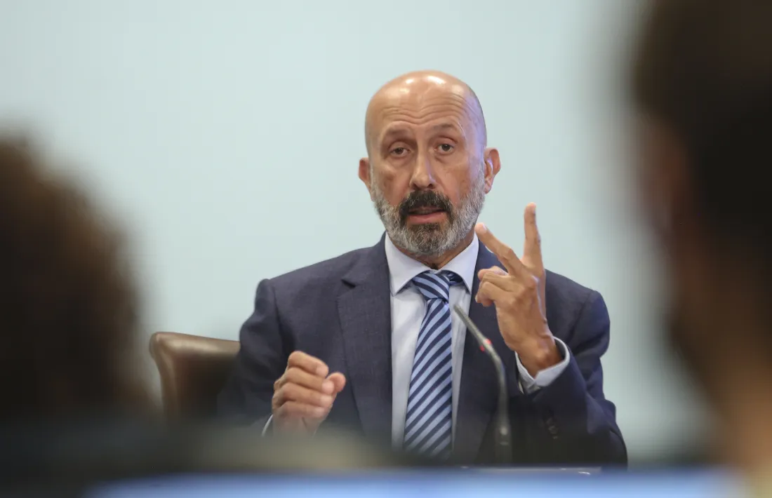 El ministre de Salut, Joan Martínez Benazet, en la roda de premsa d’actualització de les dades sanitàries. 