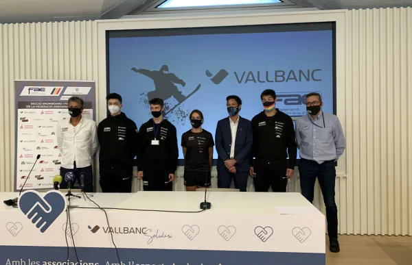 p._30_surf_de_neu_presentacio_equip