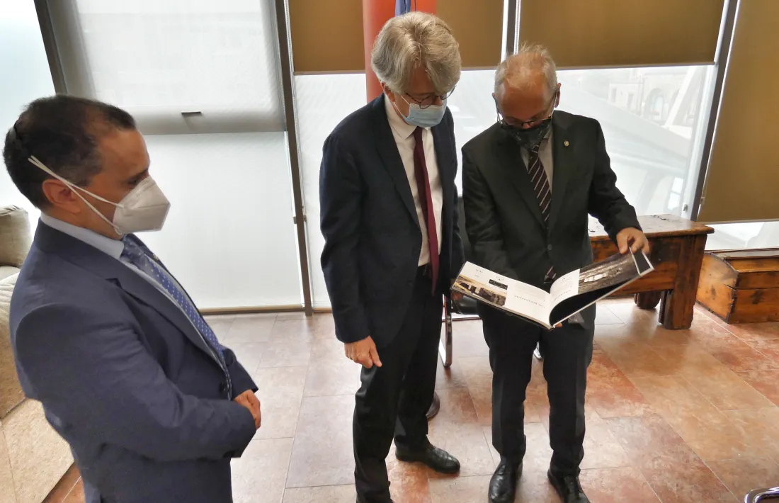 Tribolet amb els cònsols de Canillo.