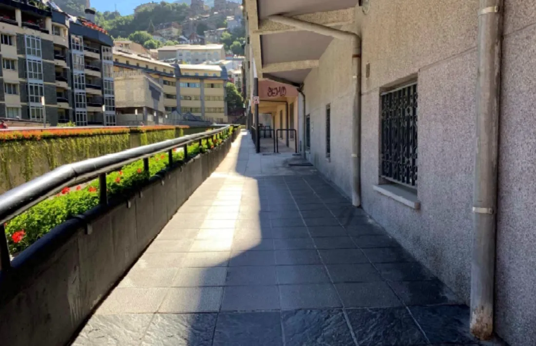 Un dels trams del passeig del Riu d’Escaldes-Engordany en què s’intervindrà.