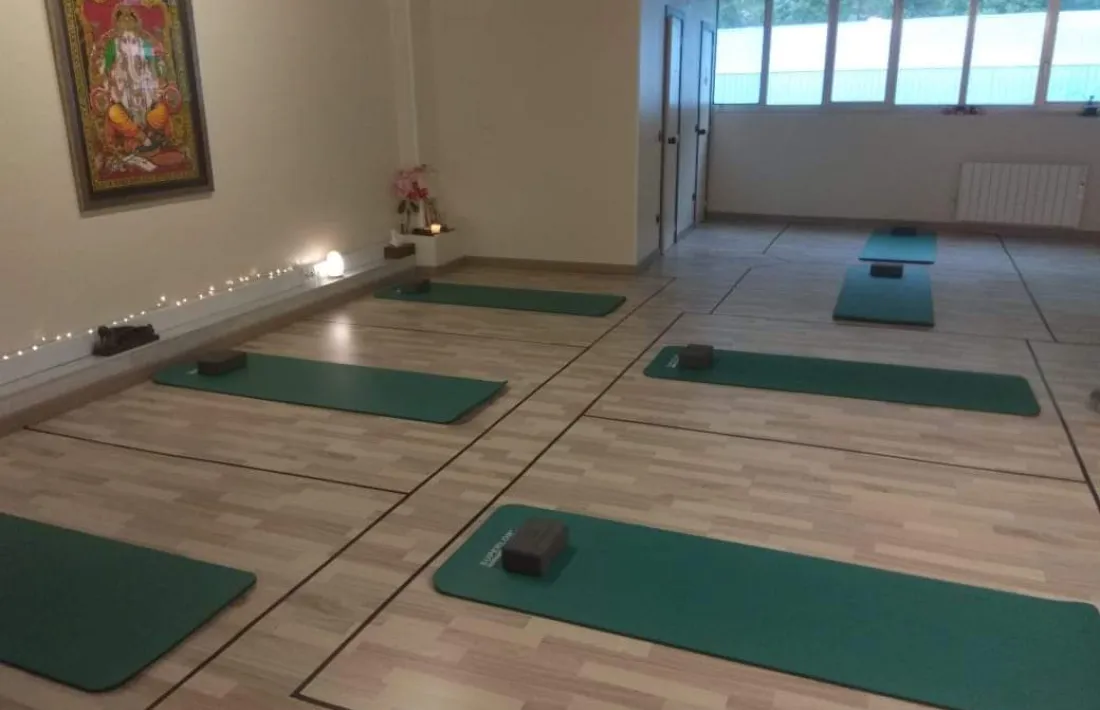 Així tenen els centres l'espai on es fa la sessió de ioga.