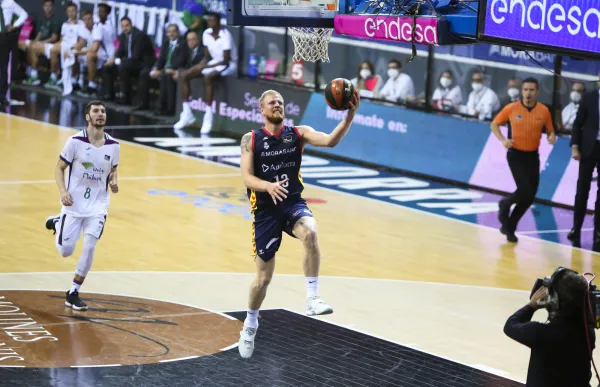 p._29_palsson_-_facundo_santana