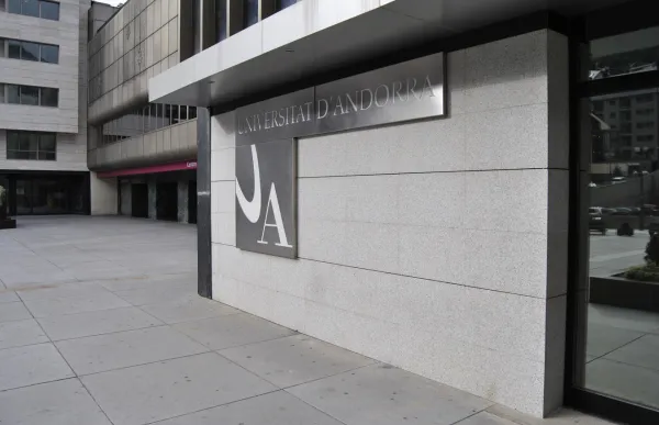 151953_universitat-dandorra-acollira-arxiu-ana_1725437575_36616168_1320x886_1