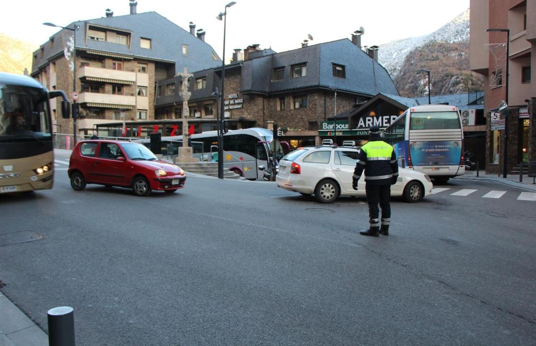 Un agent de circulació de la capital.