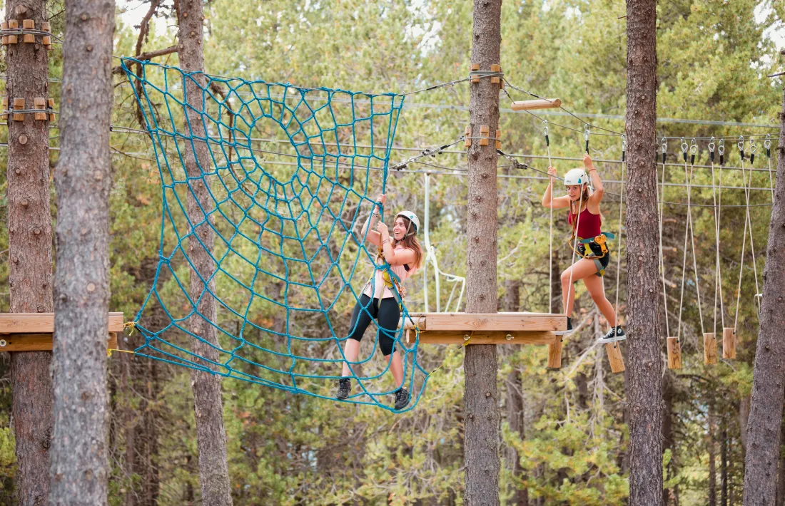 Activitat al parc de cordes.