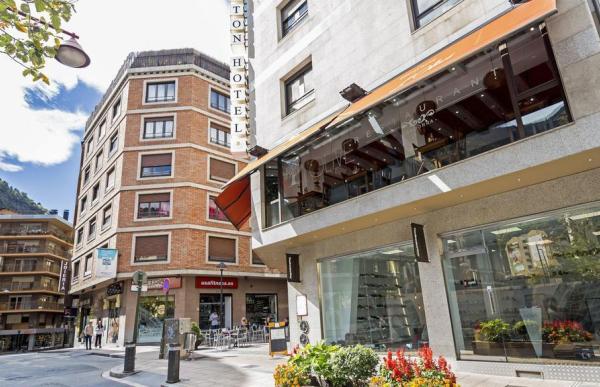152123_hotel-andorra-vella-aston-hotel_2500560127_73516531_1024x576