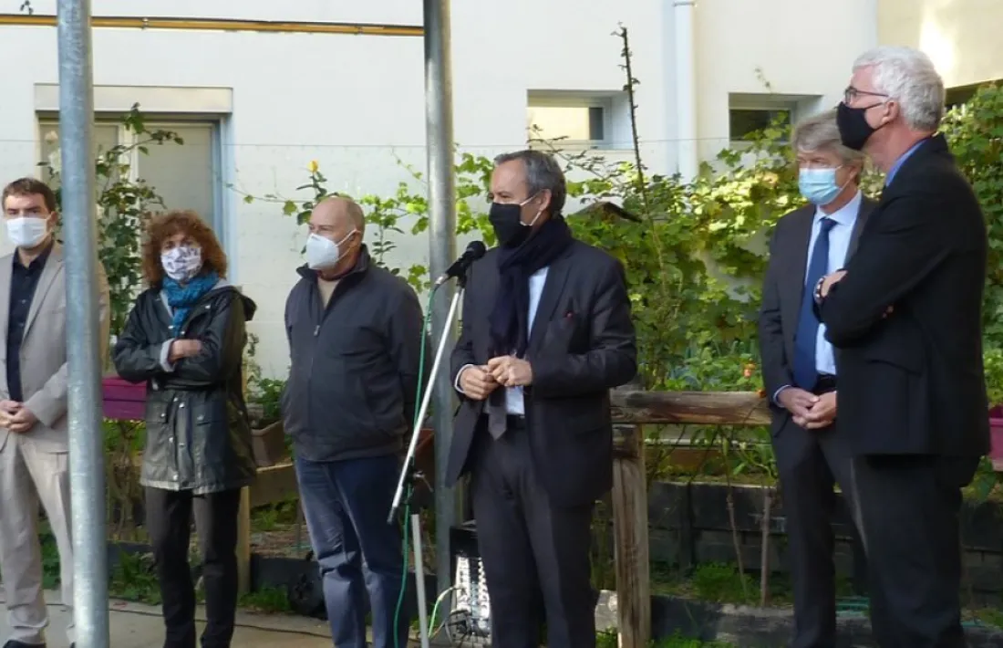 Les autoritats en l'acte d'ahir en memòria de Samuel Paty.