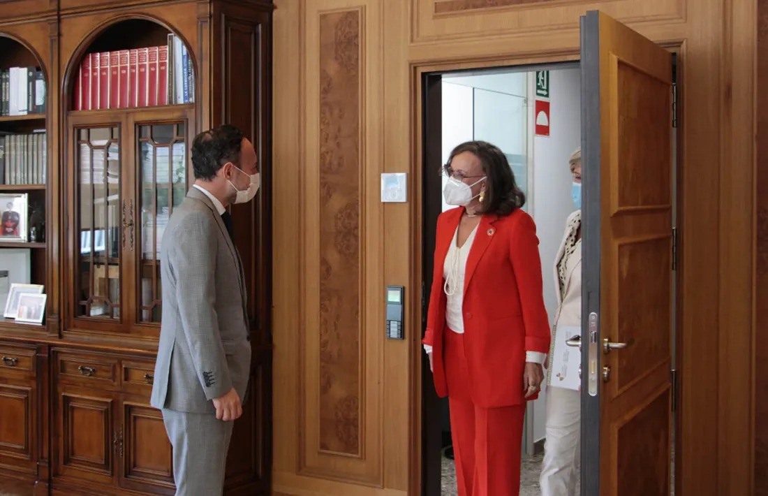 El cap de Govern, Xavier Espot, i la secretària general iberoamericana, Rebeca Grynspan, durant una de les seves trobades.