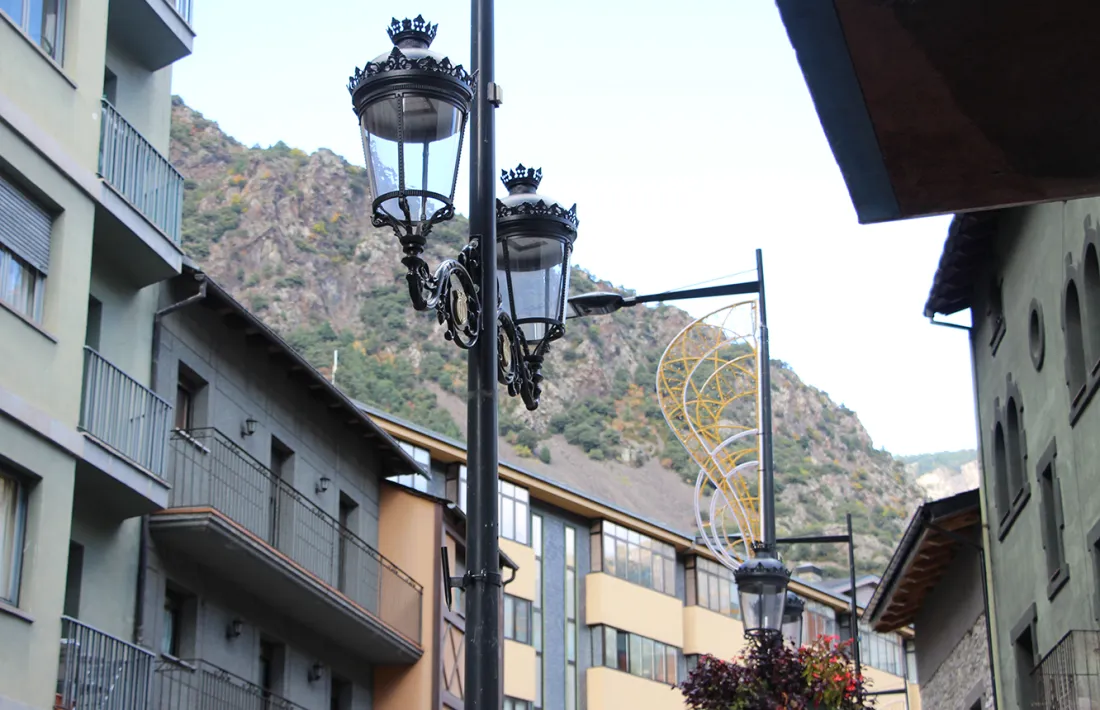 L'avinguda Príncep Benlloch és una de les zones on el comú ha apostat ja per la tecnologia led.