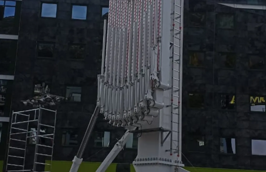 El peu de la nòria ja estava muntat el matí de dimarts.