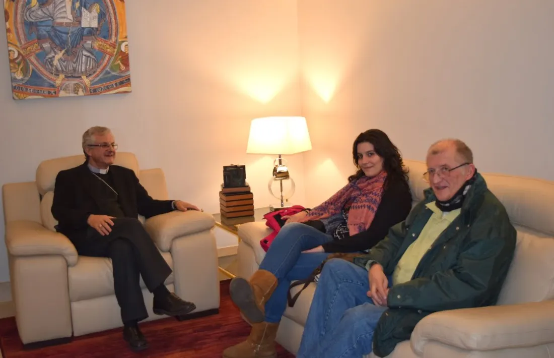 L'activista, durant una visita al copríncep episcopal.