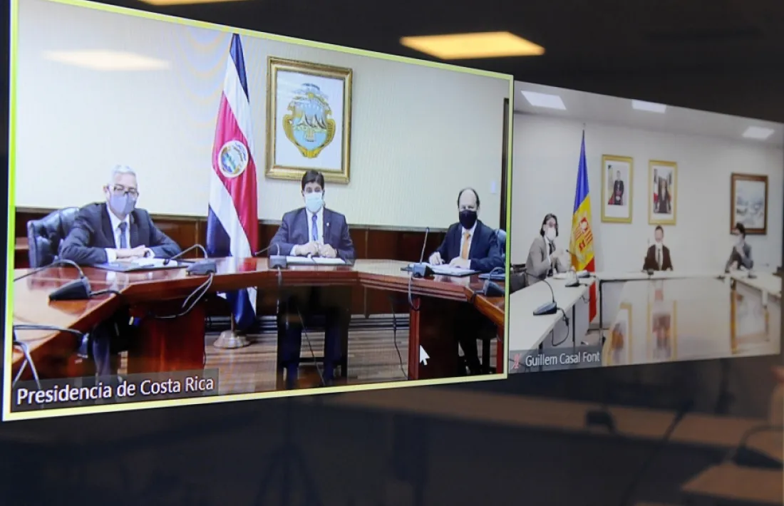 Un moment de la trobada telemàtica entre Xavier Espot i Carlos Alvarado.