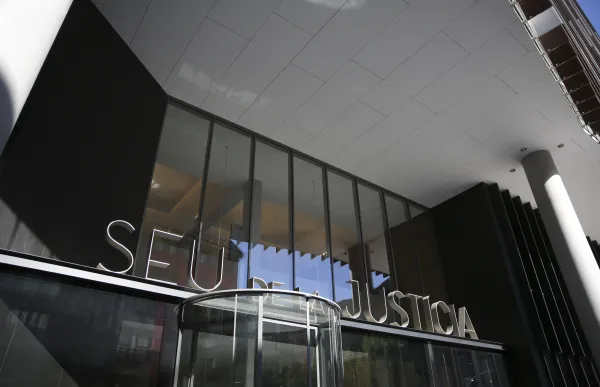 p._10.1_tribunals_-_facundo_santana