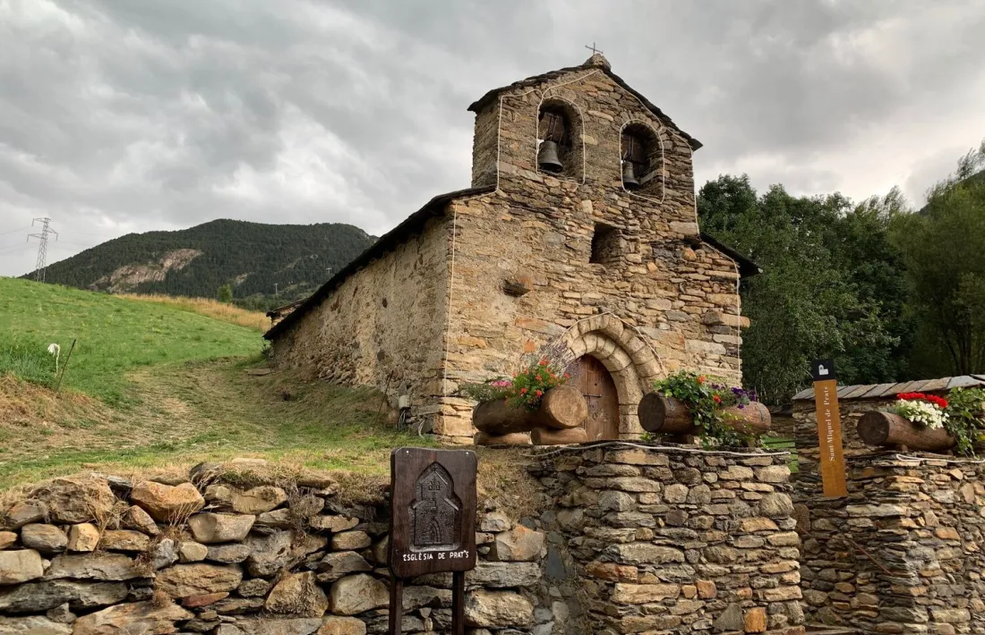 L'església de Sant Miquel de Prats de Canillo.