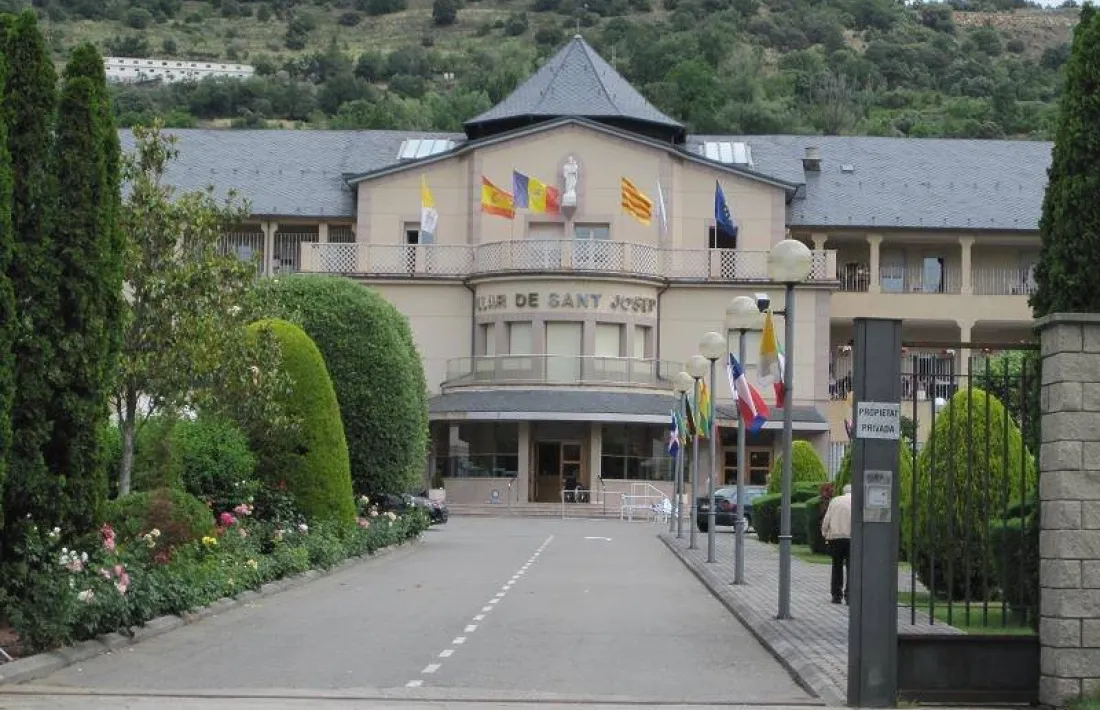 Exterior de la residència de gent gran. 