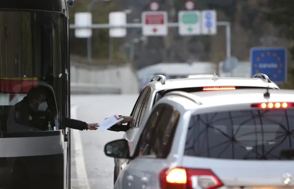 p._4.2_frontera_espanya_-_facundo_santana_0