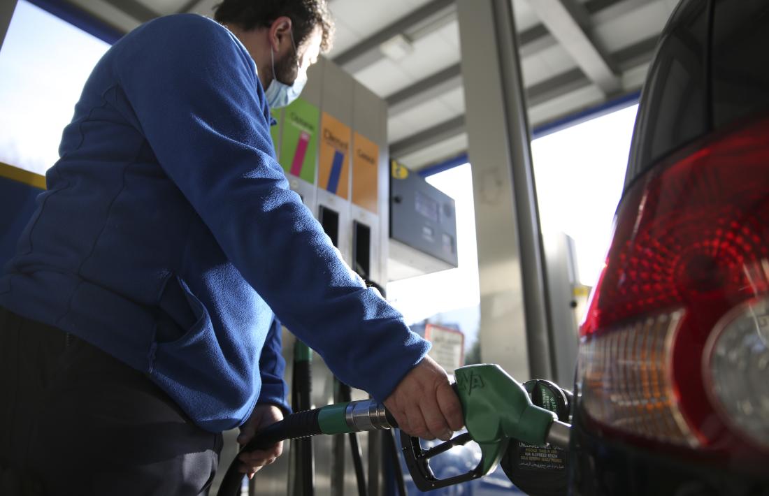 El sector dels carburants agrupa mig centenar d’estacions de servei i dona feina a prop de 500 treballadors.